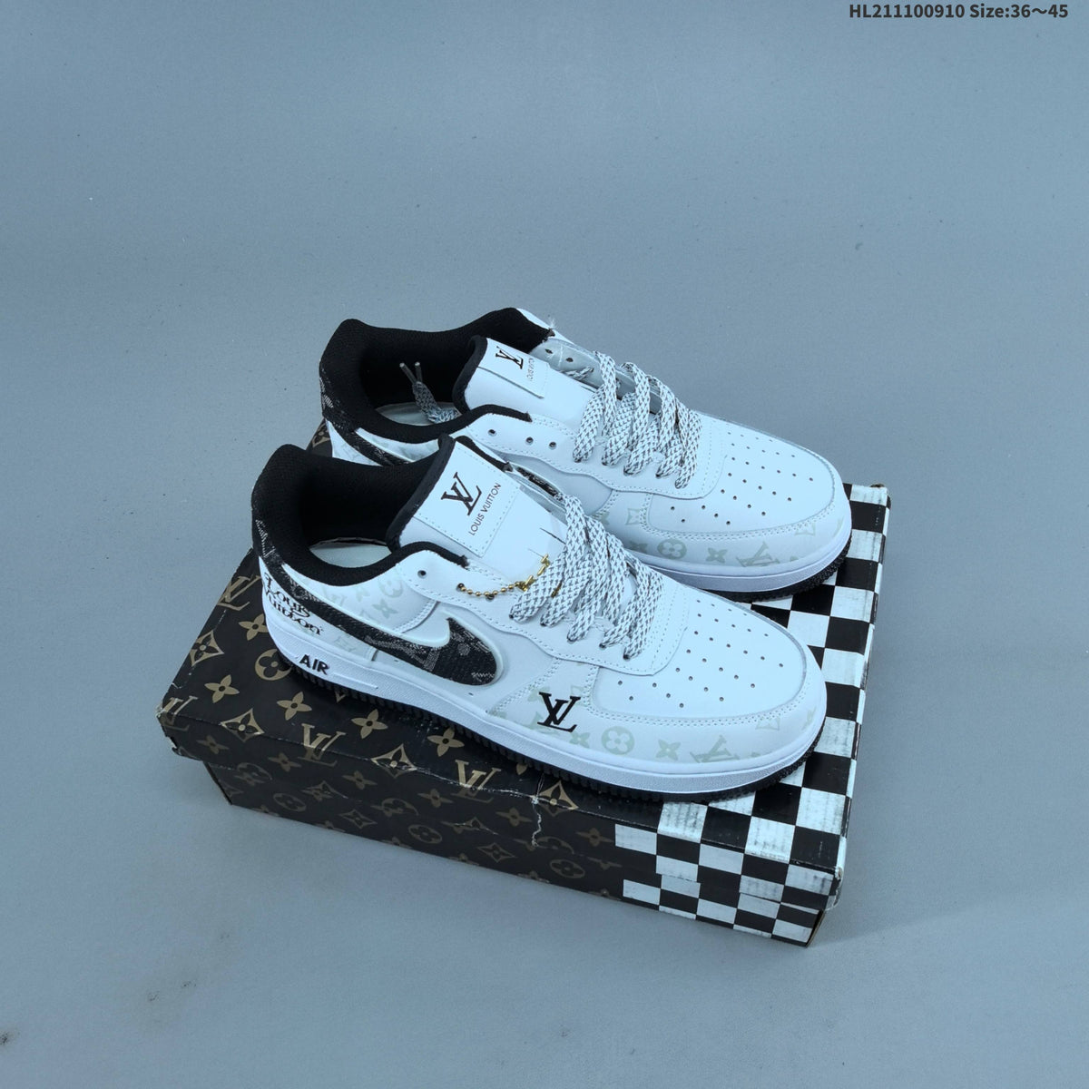 White Nike Air Force 1 '07 Low-Top Sneakers - product image from the listing.