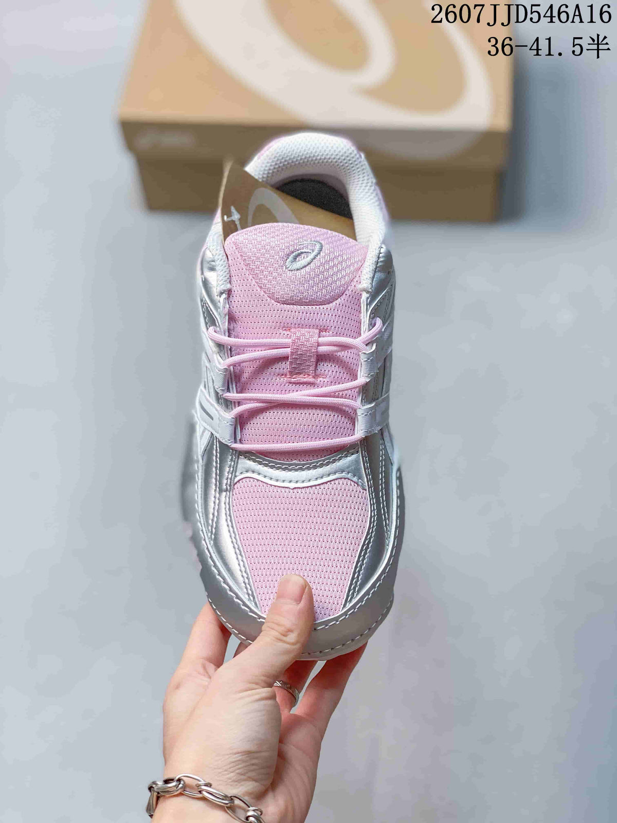 ASICS Hypersync Sneakers in Silver Pink 07JJD546A16 - product image from the listing.