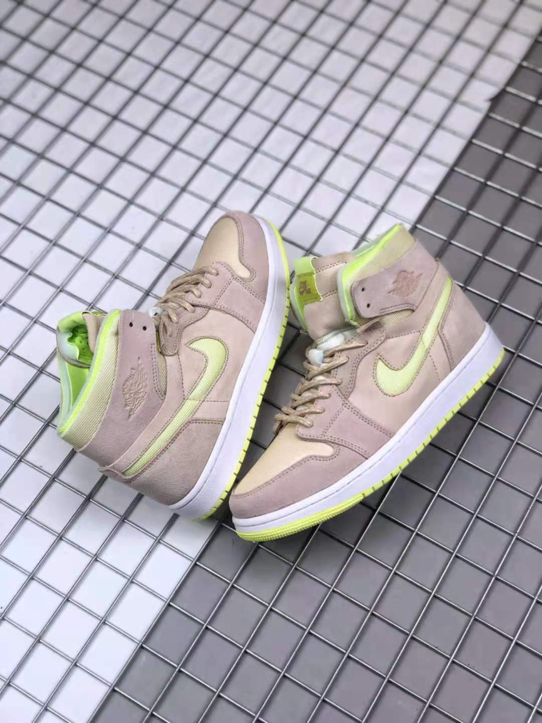 Lemon Twist Sneakers - Jordan 1 Zoom CMFT CT0979-002 - product image from the listing.