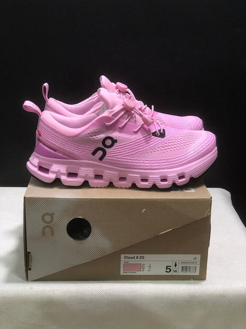 On Cloud X Z5 Sneakers in Pink - product image from the listing.