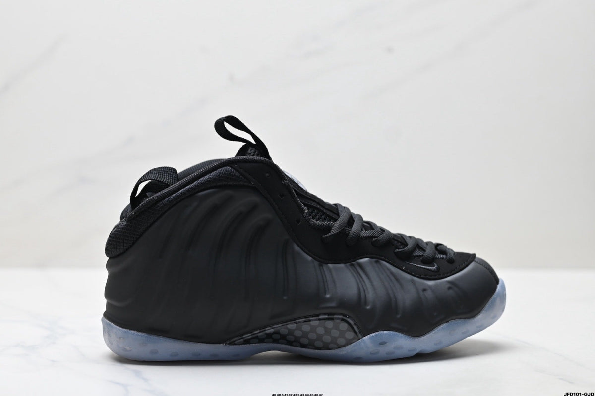 Nike Air Foamposite One Penny Hardaway Sneakers in Black - product image from the listing.