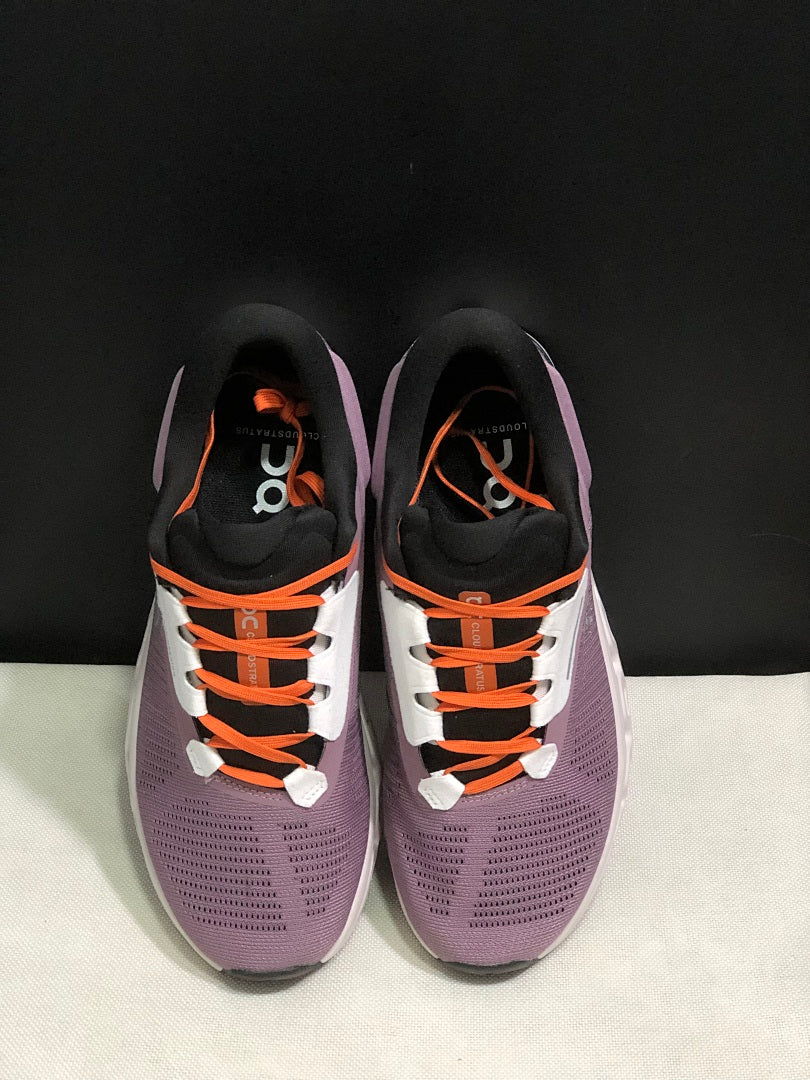 On Cloudstratus 3 Trainers in Dusty Rose - product image from the listing.