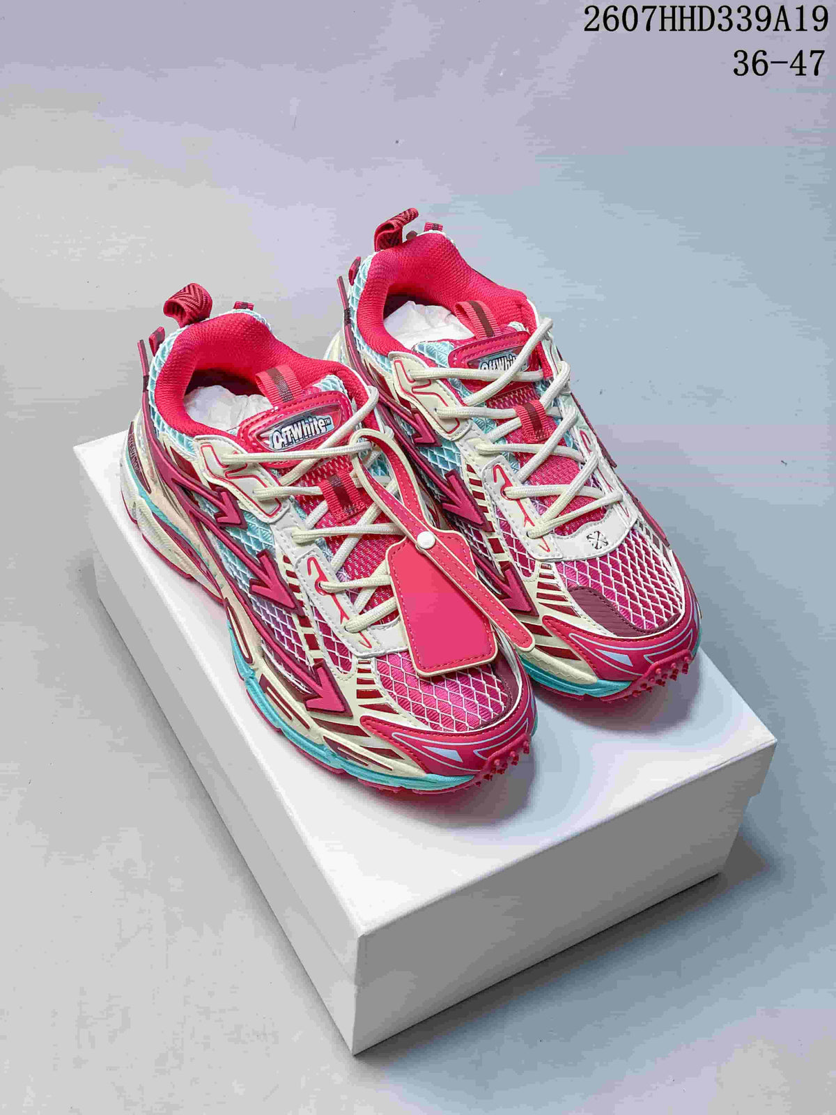 OFF-WHITE Be Right Red Mesh Low-Cut Sneakers 07HHD339A19 - product image from the listing.