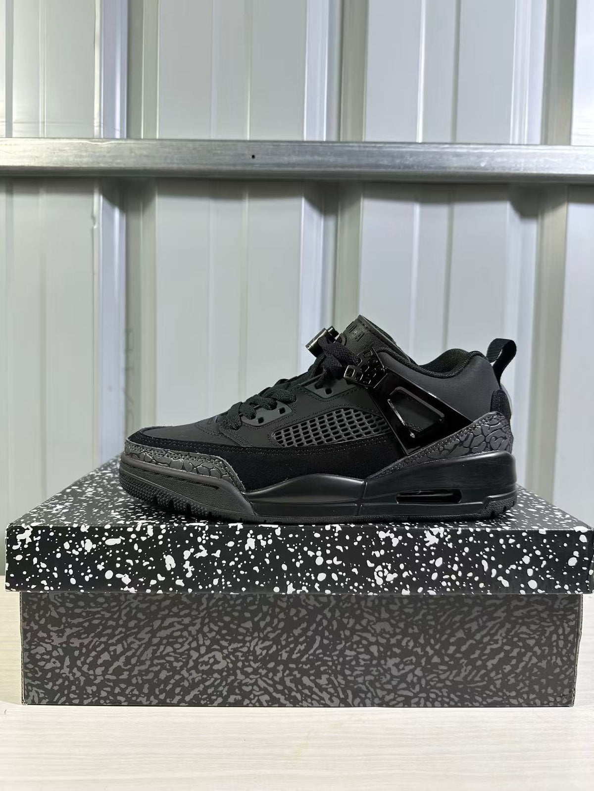 Jordan Spizike Low Sneakers in Black FQ17 - product image from the listing.