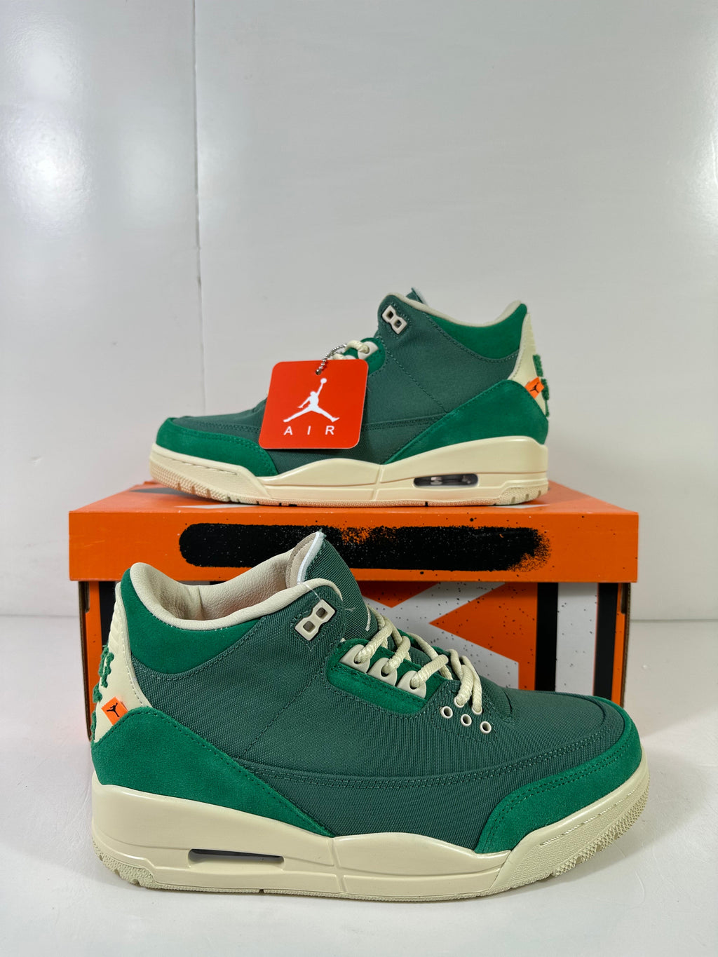 Air Jordan 3 Retro Bicoastal Green Sneakers FZ7974-300 - product image from the listing.