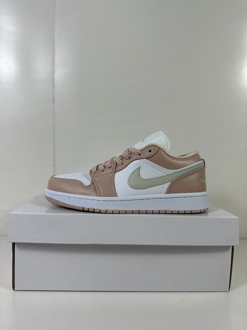Air Jordan 1 Low White Light Bone DC0774-120 - product image from the listing.