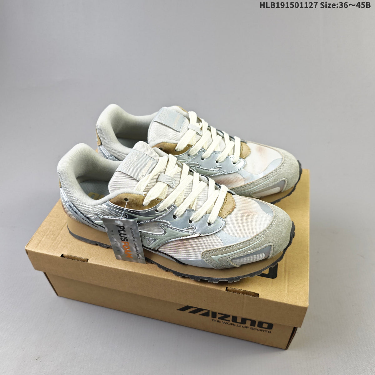 Mizuno Retro Sneakers for Running - product image from the listing.