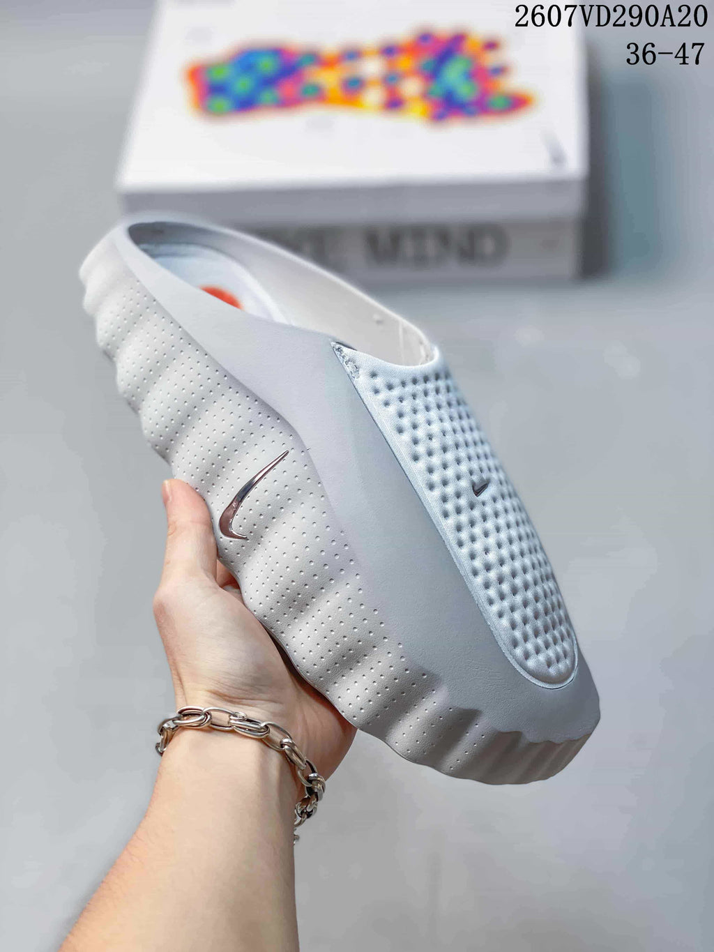 Nike Mind 001 Slides in Multicolor 2607VD290A20 - product image from the listing.