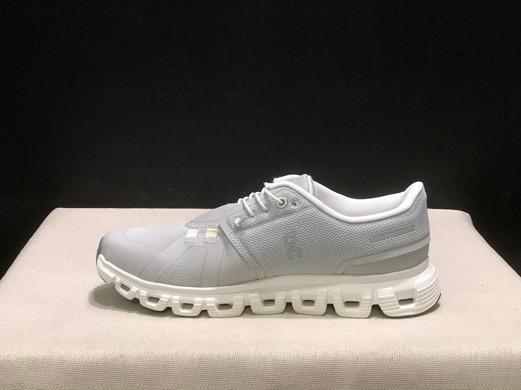 On Cloud 6 Sneakers in Gray and White - product image from the listing.