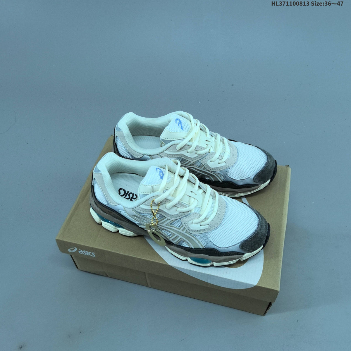 ASICS GEL-NYC Retro Sneakers for Running - product image from the listing.