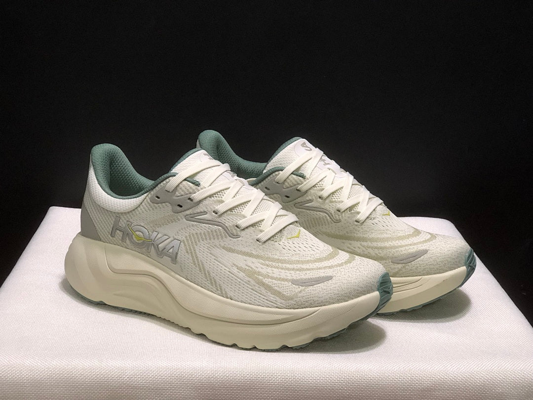 HOKA Arahi 8 Shoes for Running in Cream and Sage - product image from the listing.