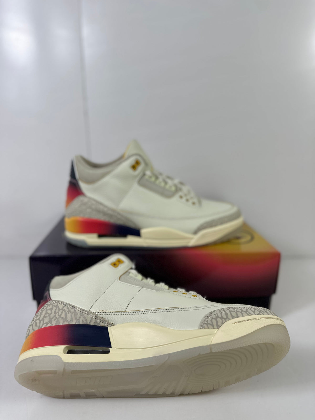 J Balvin x Jordan Air Jordan 3 Retro SP Trainers FN0344-901 - product image from the listing.