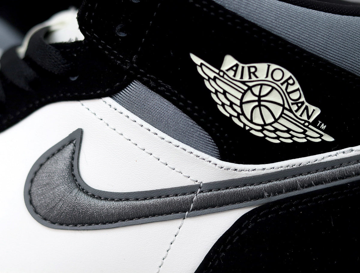 Jordan 1 Retro High OG Sneakers in Black White 852542-011 - product image from the listing.