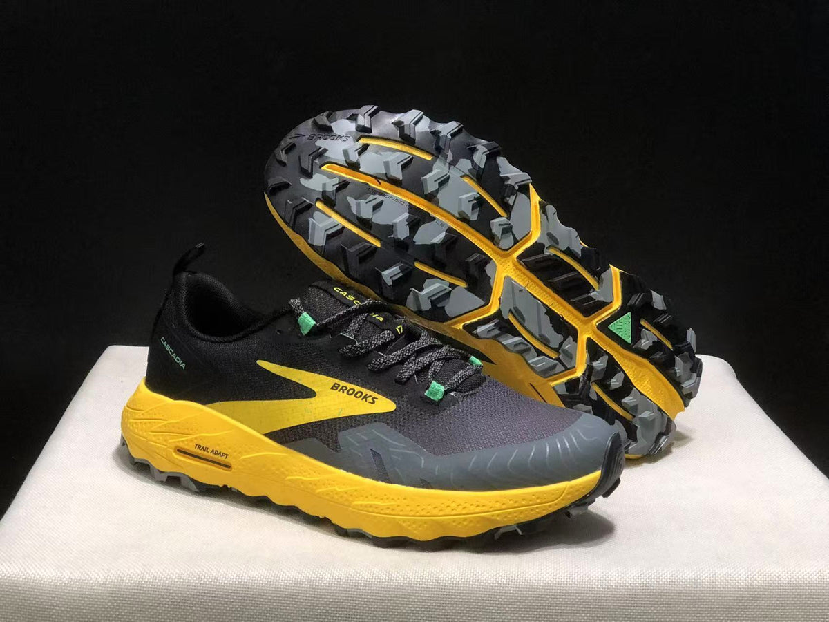Brooks Cascadia 17 Trail Shoes for Running - product image from the listing.