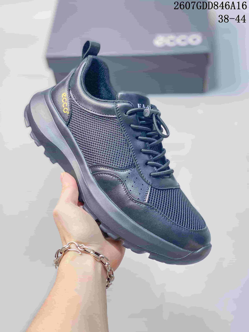 Men's ECCO 2607GDD846A16 Mesh Sneakers - product image from the listing.