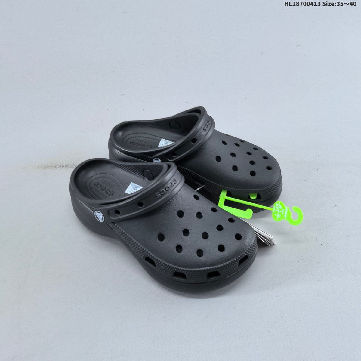 White and Black Crocs Classic Clog Platform - product image from the listing.