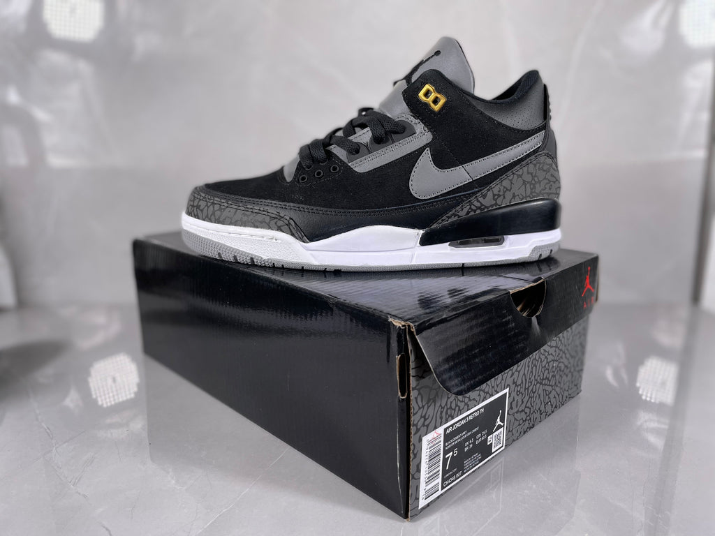 Nike Air Jordan 3 Retro Sneakers in Black Grey - product image from the listing.