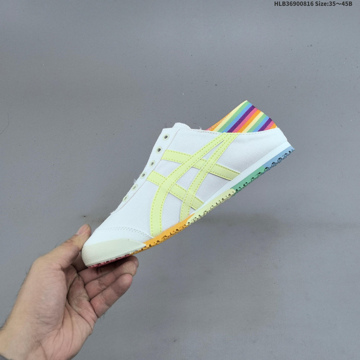 Onitsuka Tiger Mexico 66 SD Paraty Slip-On Trainers - product image from the listing.