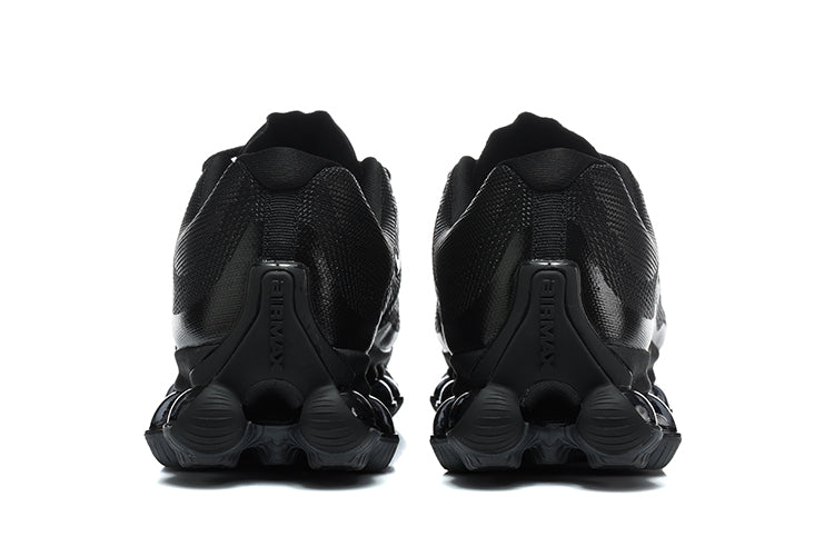 Nike Air Max Low-Top Sneakers in Black - product image from the listing.