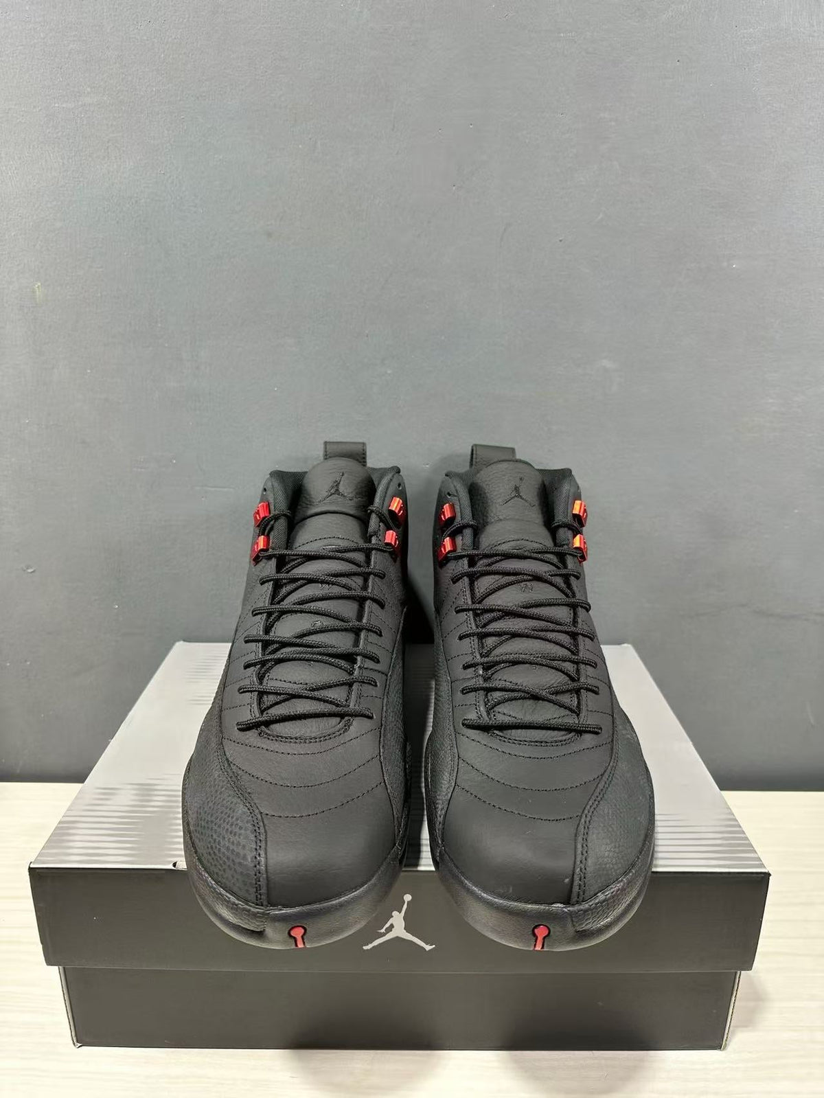 Air Jordan 12 Retro Black Red CT8013-003 - product image from the listing.