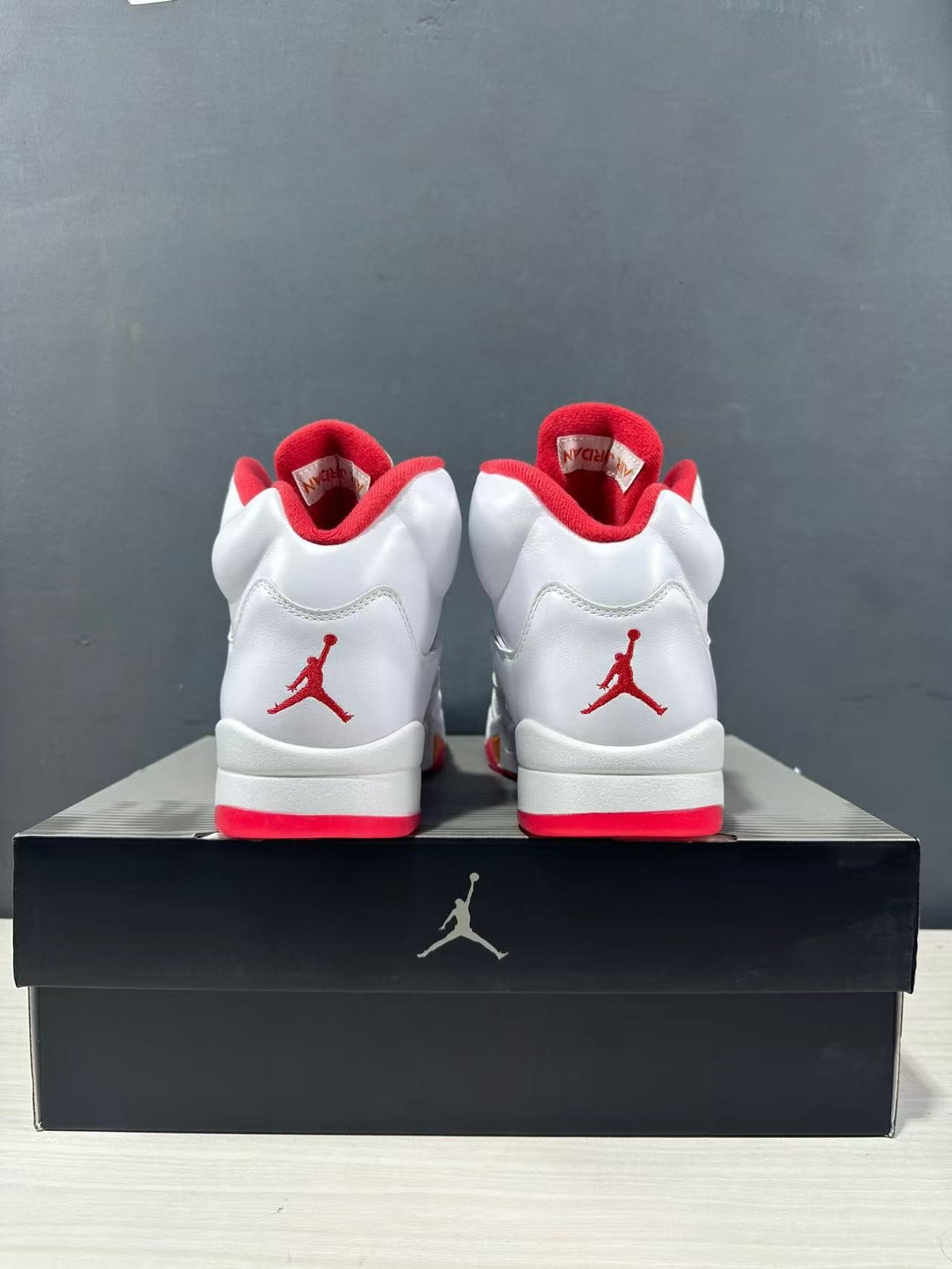 Air Jordan 5 Sunset White Sneakers IV5678-102 - product image from the listing.