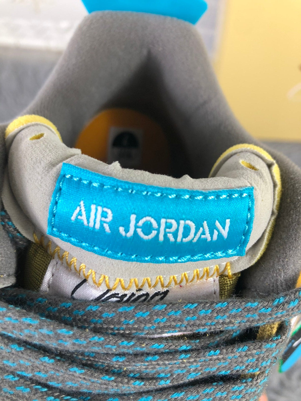 Air Jordan 4 Desert Moss Sneakers Olive Purple DJ5718-300 - product image from the listing.