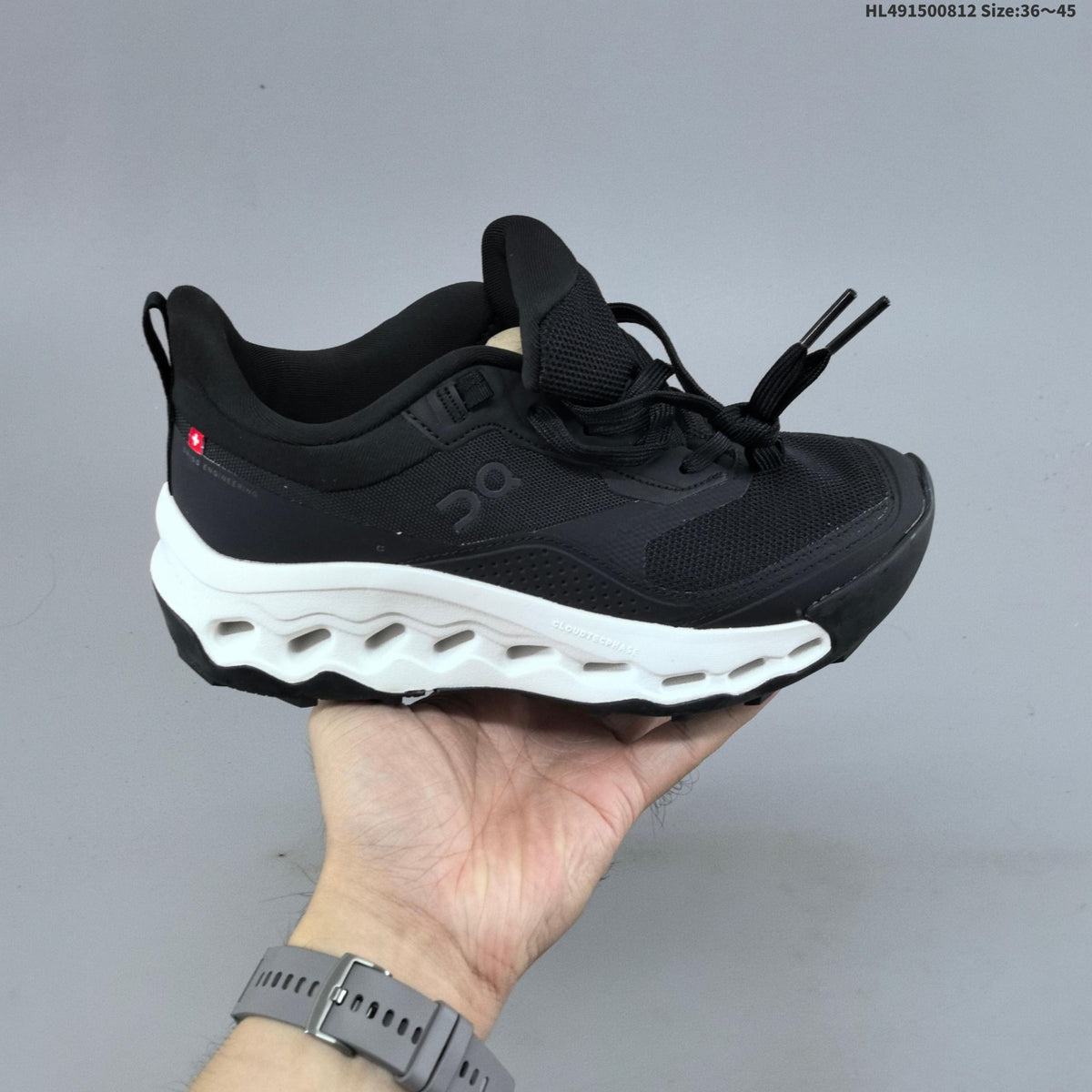 On Cloudhorizon 2 Waterproof Trail Trainers - product image from the listing.