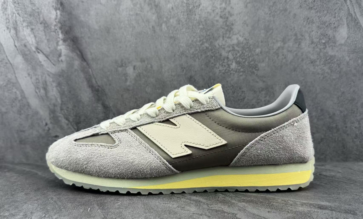 New Balance U471GR Grey Retro Sneakers for Running - product image from the listing.