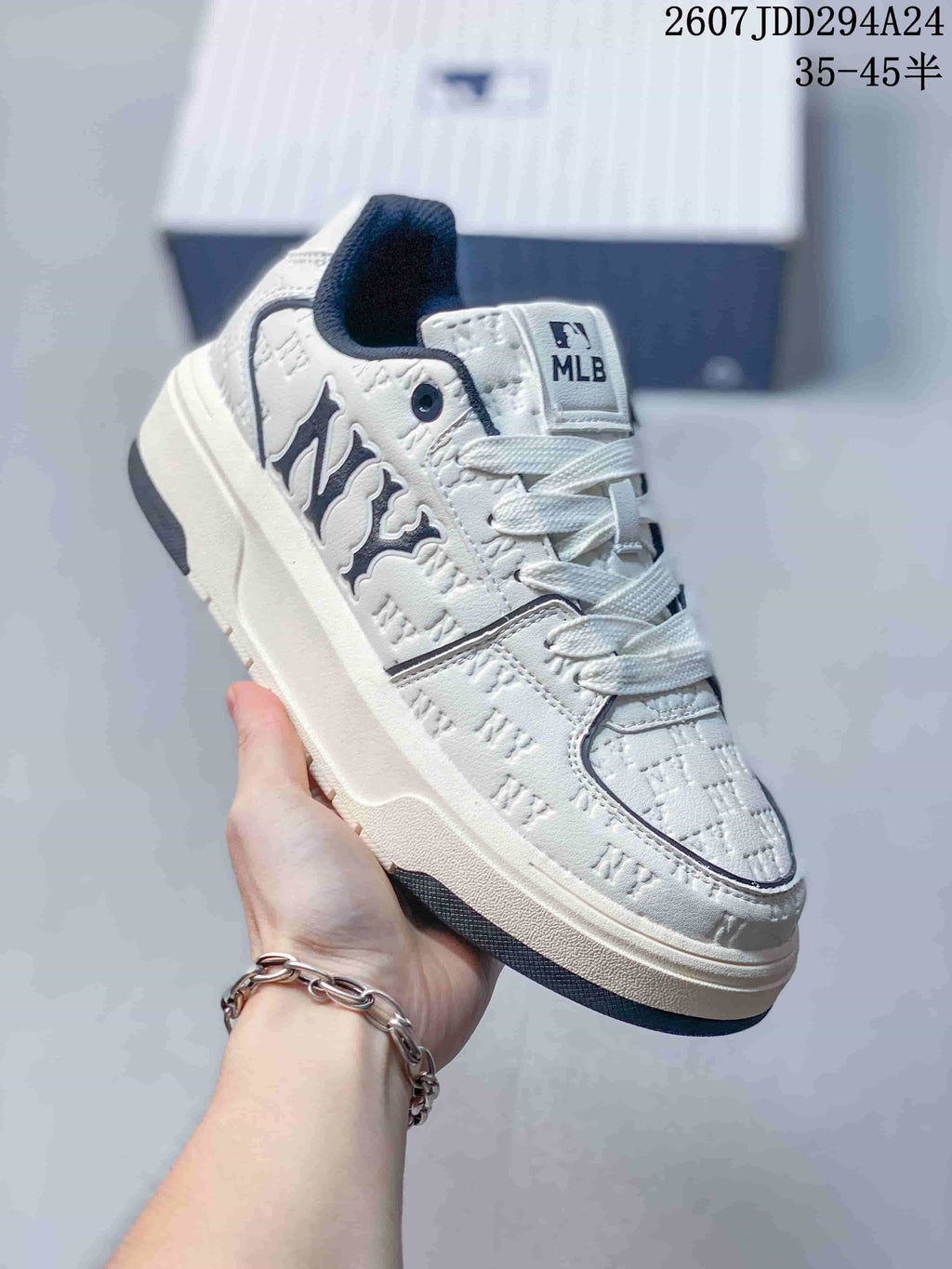 MLB Chunky Liner MID Trainers White and Lavender - product image from the listing.