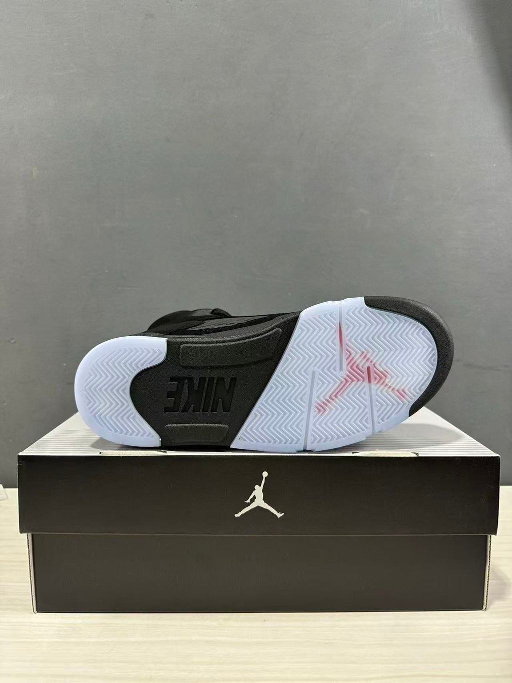 Air Jordan 5 Retro Black Red High-Top Sneakers - product image from the listing.