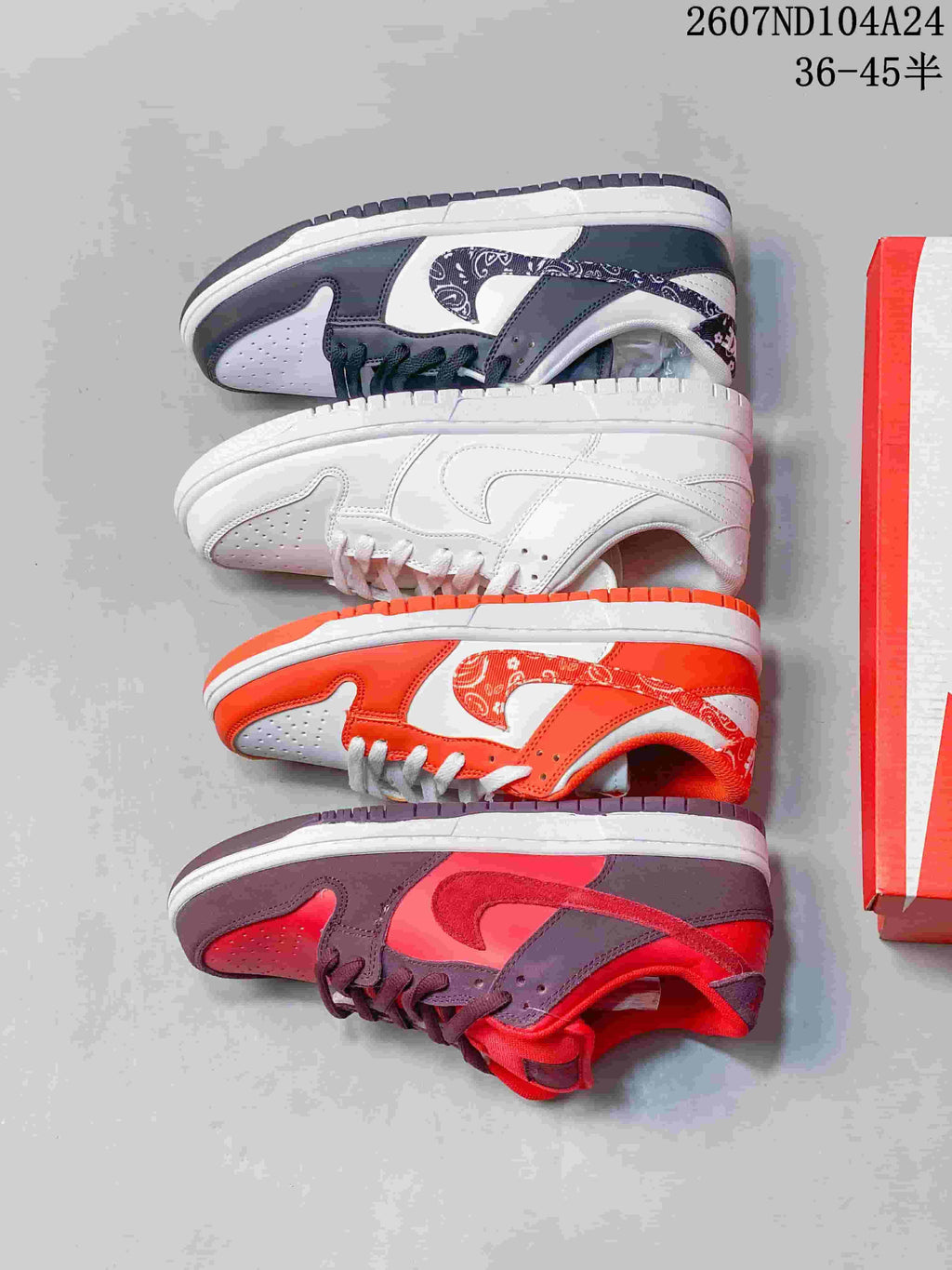 Nike SB Dunk Low Pro QS Low-Cut Sneakers - product image from the listing.