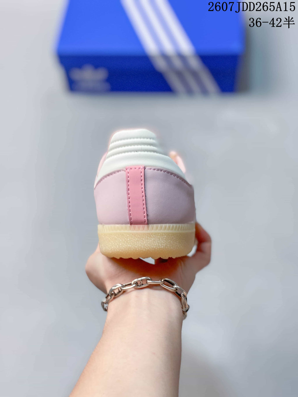 adidas Originals Samba Low-Top Sneakers in Pink JDD265A15 - product image from the listing.