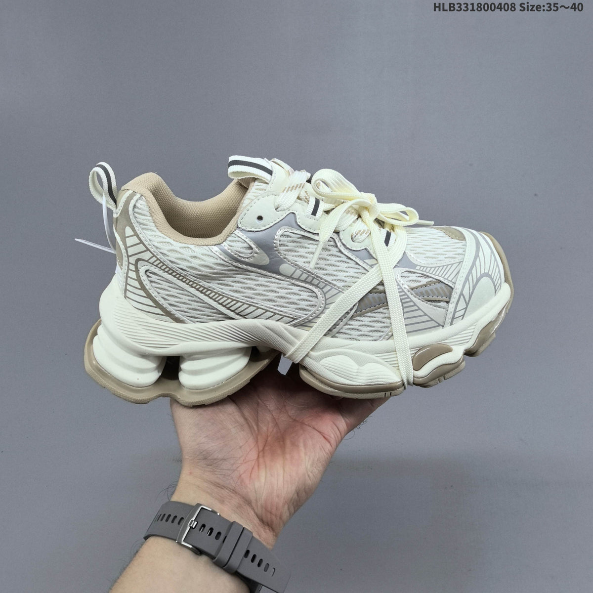 GG-CC G25X8557B Chunky Lace-Up Trainers - product image from the listing.