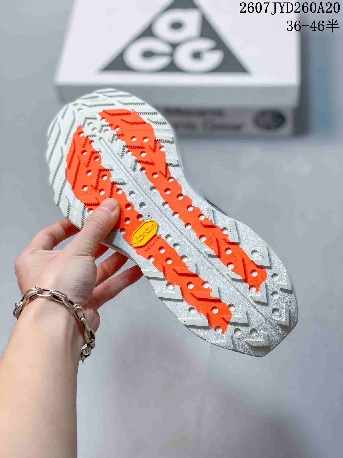 Nike ACG Ultrafly Trail Sneakers in Pale Green Navy 2607JYD260A20 - product image from the listing.