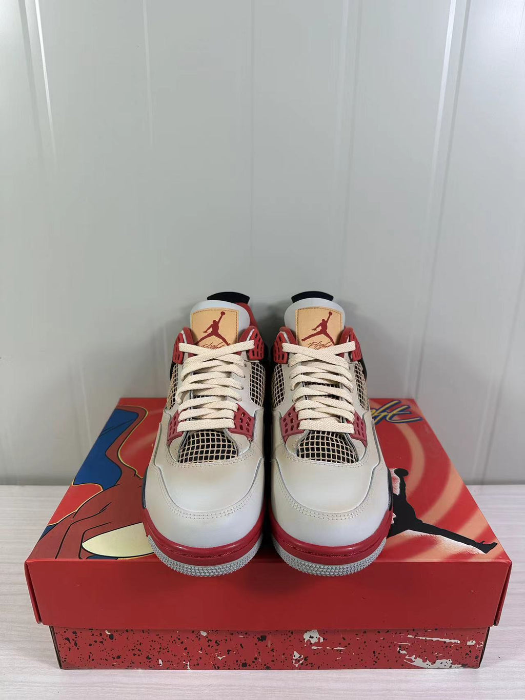 Air Jordan 4 Retro Off-White Red Black AQ9129-105 - product image from the listing.