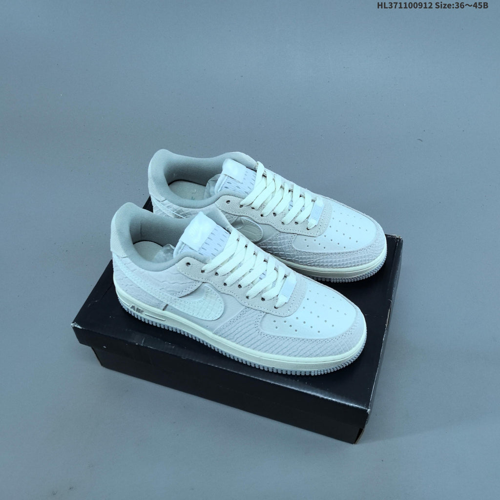 Nike Air Force 1 '07 Low-Cut Sneakers - product image from the listing.