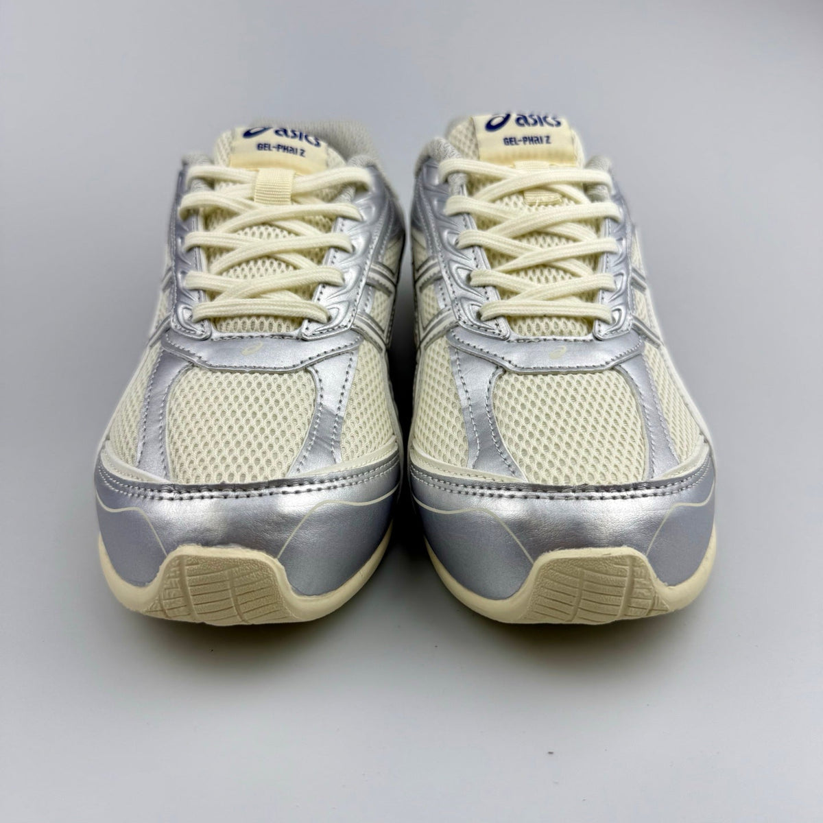 ASICS GEL-PTG Z 4 Sneakers in Silver 1203B126-100 - product image from the listing.