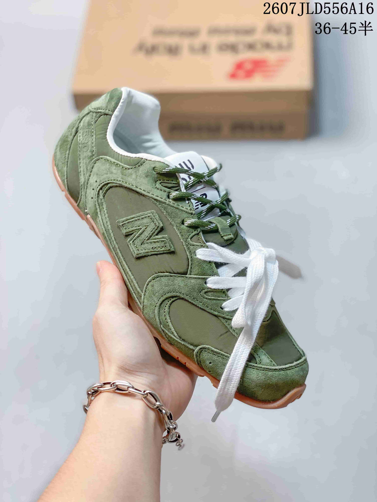 Miu Miu x New Balance 530 SL Sneakers Green or in Brown 2607JLD556A16 - product image from the listing.