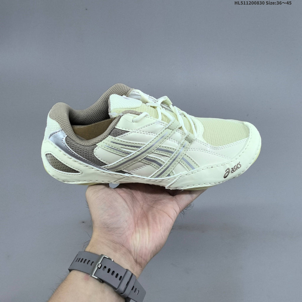 ASICS Hypersync Low-Profile Lace-Up Trainers - product image from the listing.