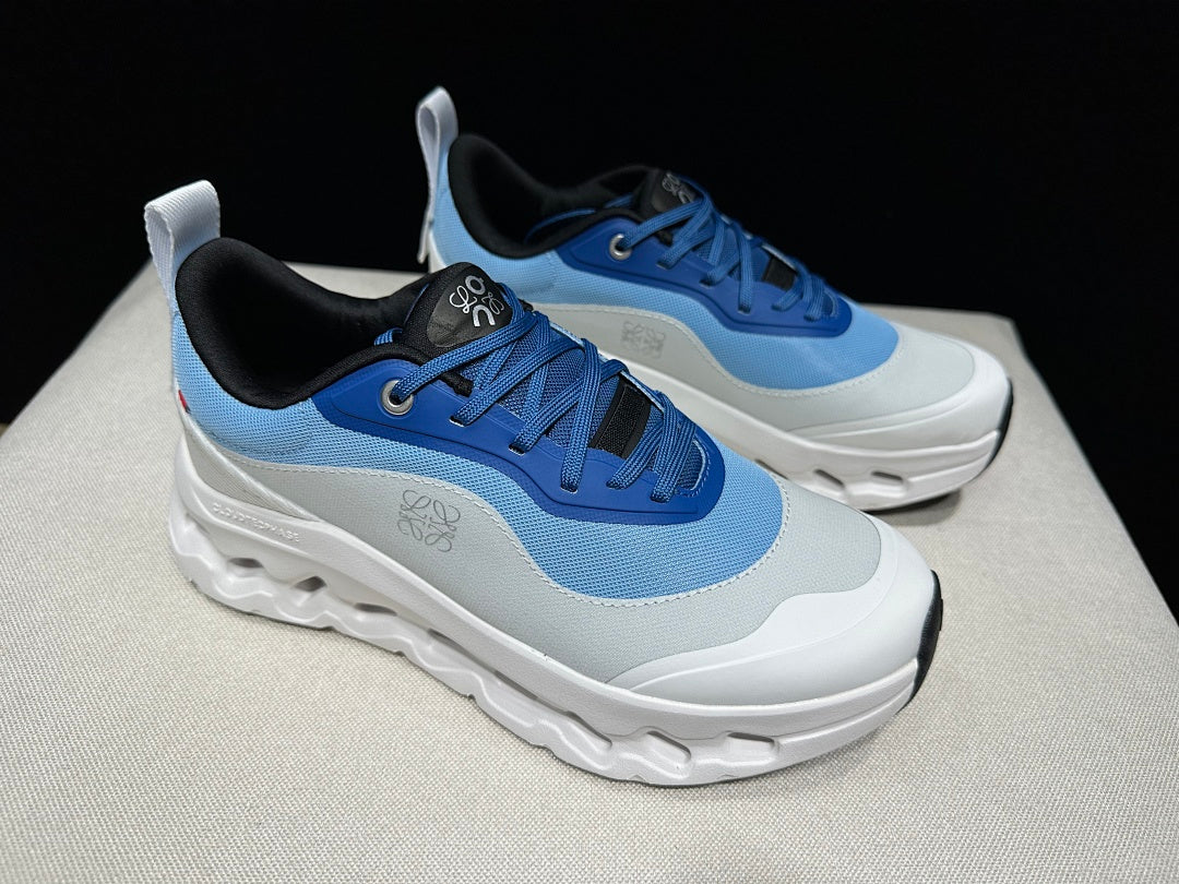 On Cloudtilt 2.0 Blue Running-Inspired Trainers - product image from the listing.